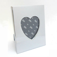 How to Ask for Wedding Gifts and What to Ask For